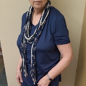 Elegant Navy and Cream Scarf